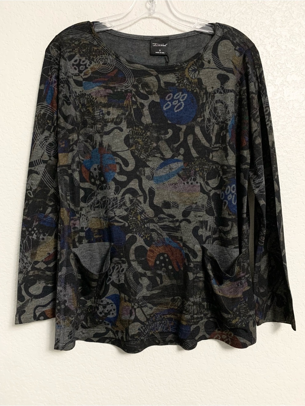 Inoah Sweater Top Womens S Abstract Print Artsy Art To Wear Pockets Lightweight